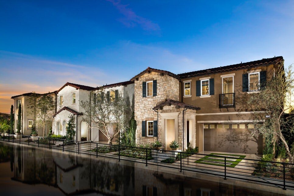 The Canyons at Porter Ranch - Peak Collection