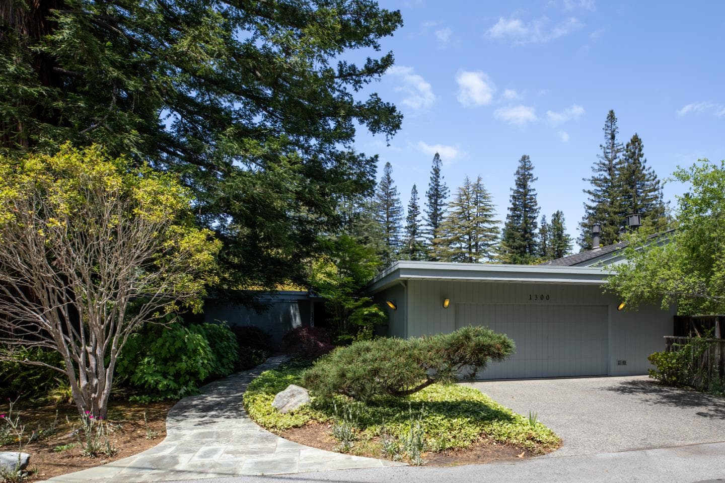 1300 Garden Ln, Menlo Park