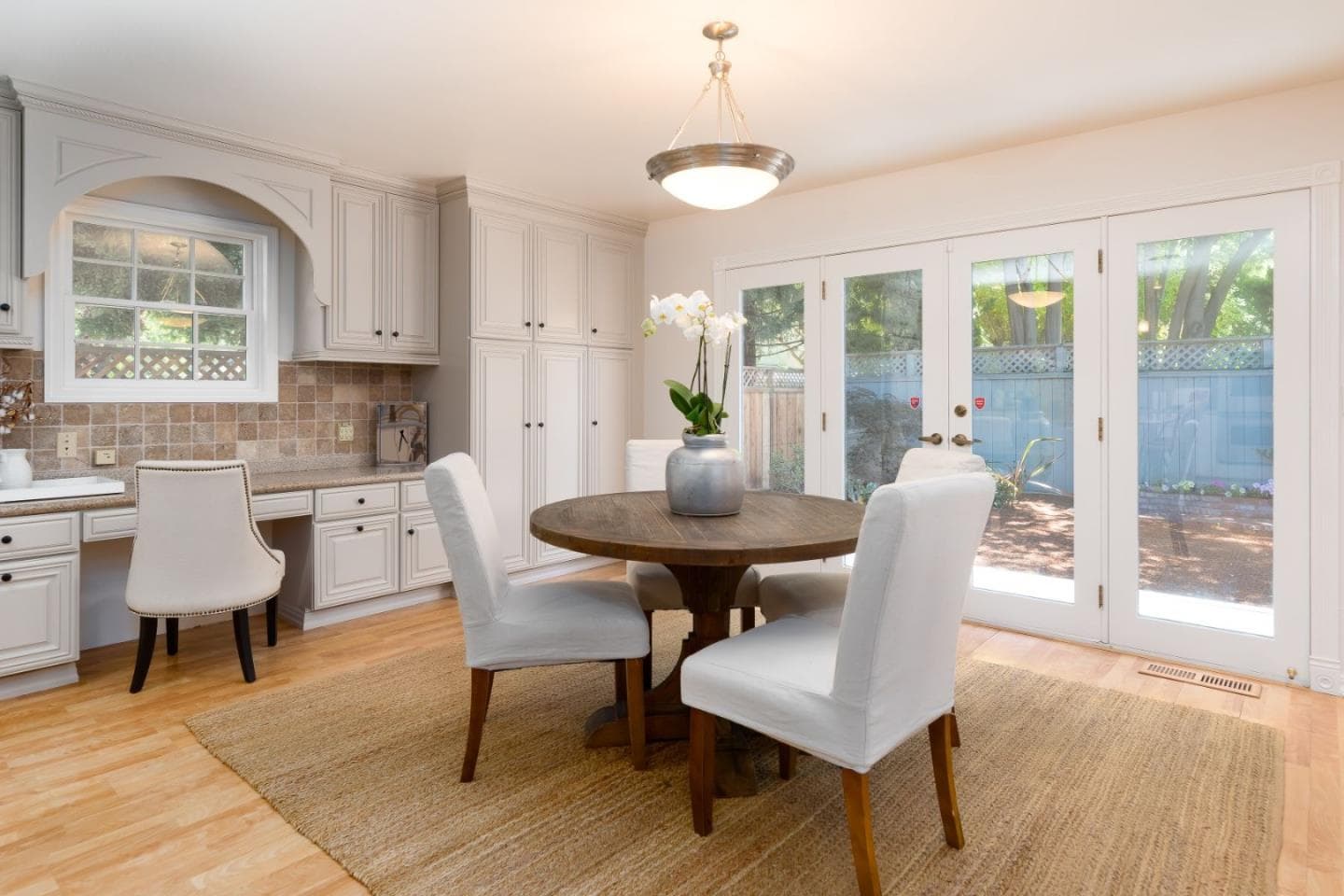 137 Sherland Ave, Mountain View