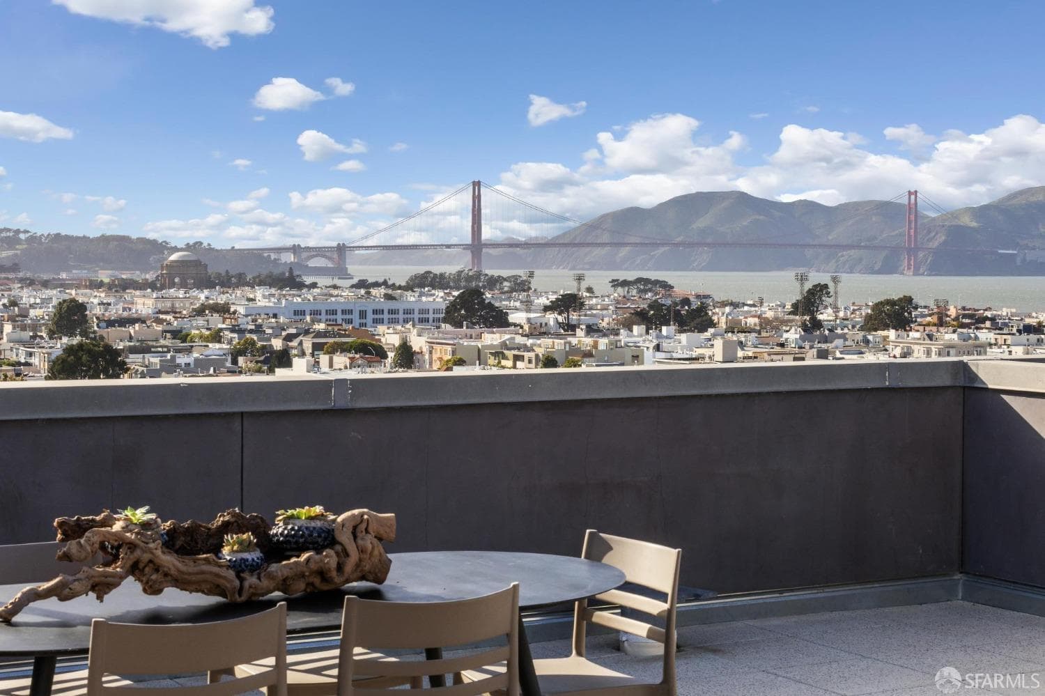 1501 Filbert St #PH 7G, San Francisco