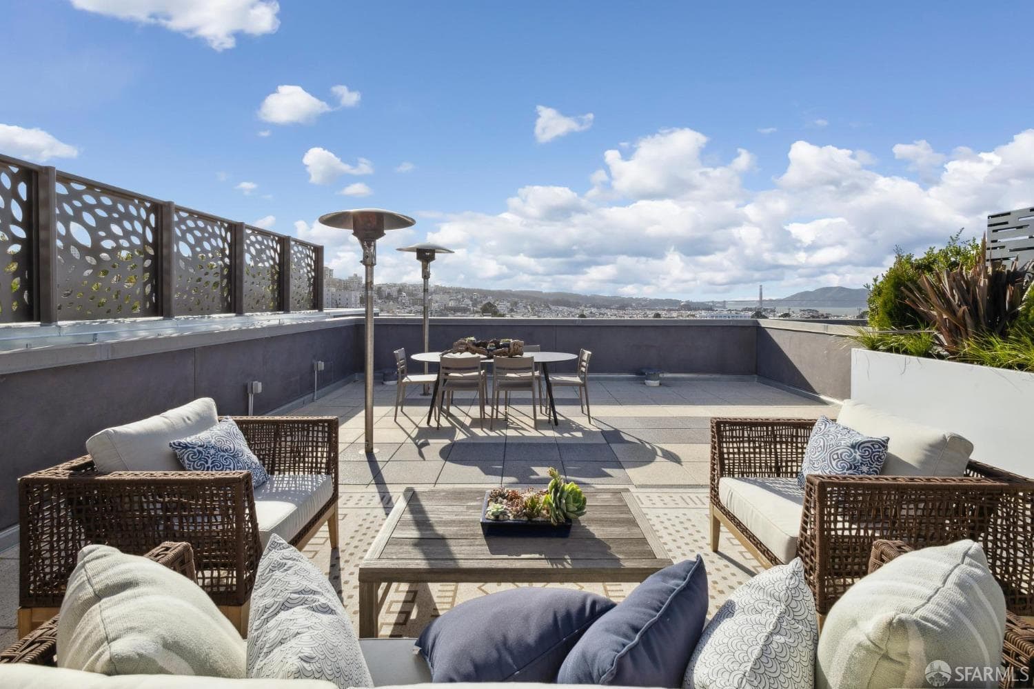 1501 Filbert St #PH 7G, San Francisco