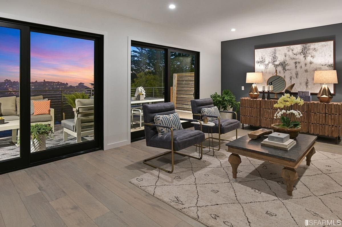 23 Skyview Way, San Francisco
