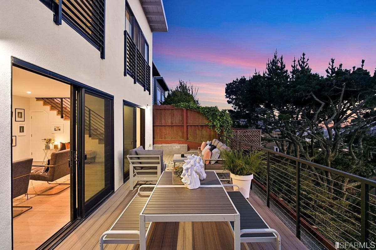 23 Skyview Way, San Francisco