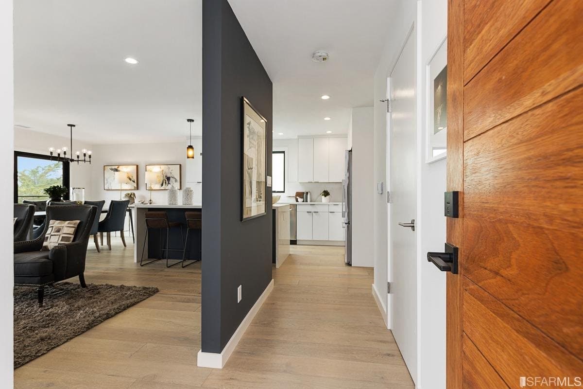 23 Skyview Way, San Francisco