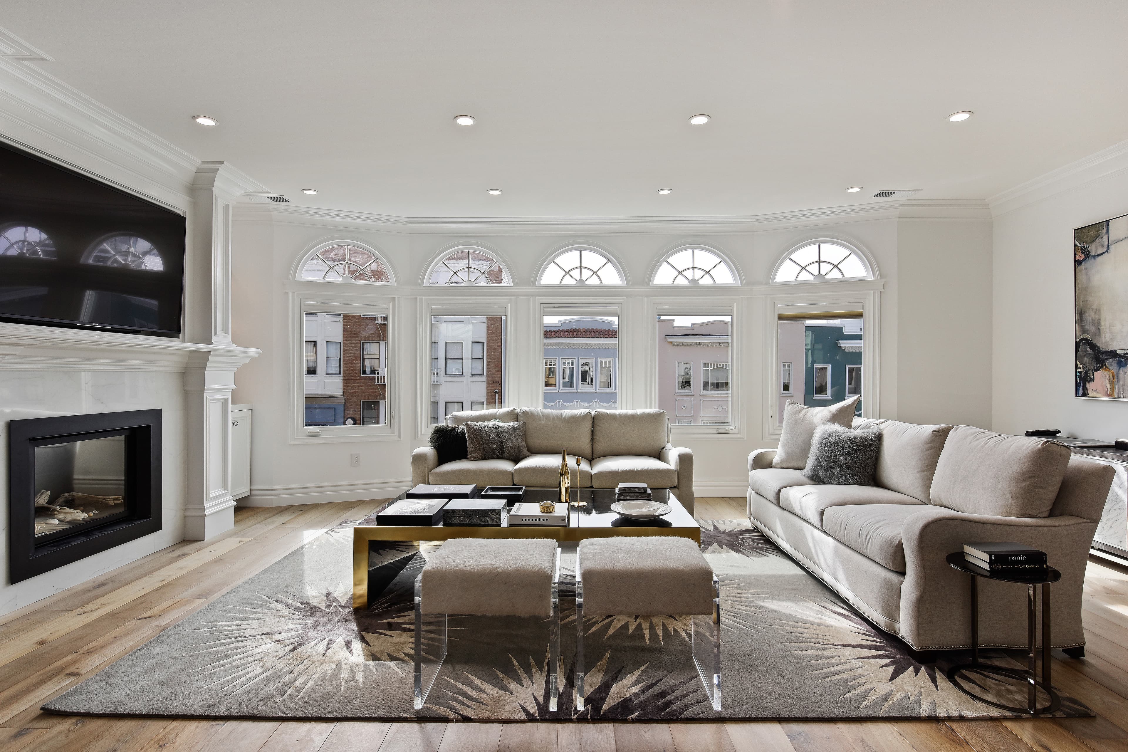 Living room of 3316-3320 Scott in the Marina