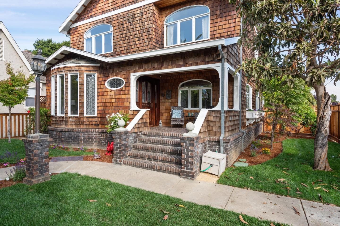 300 Bayswater Ave, Burlingame