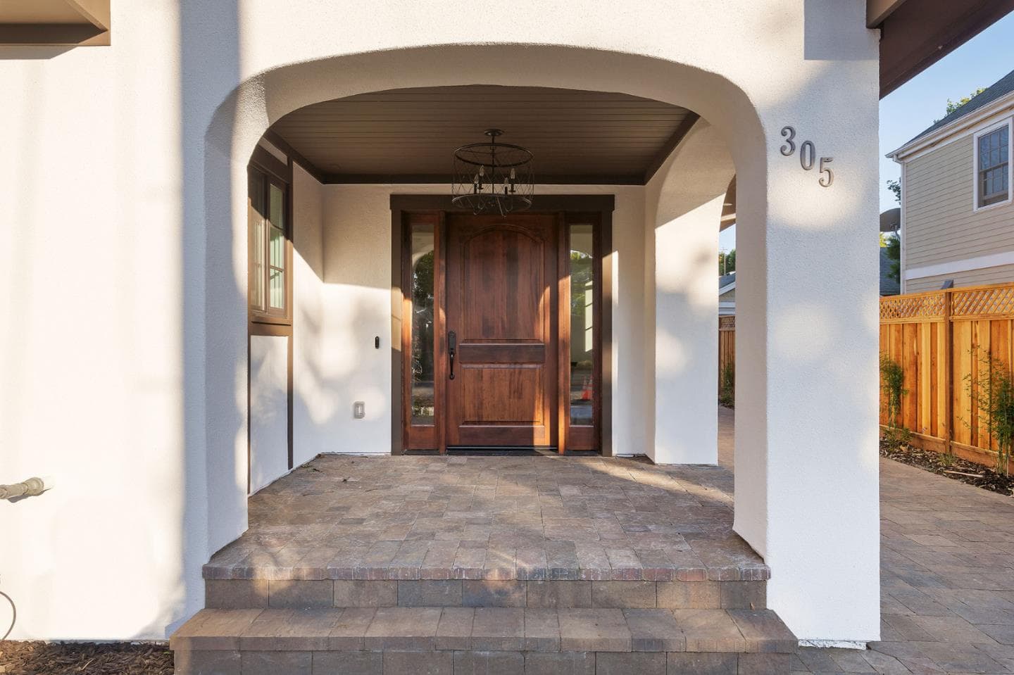 305 Burlingame Ave, Burlingame