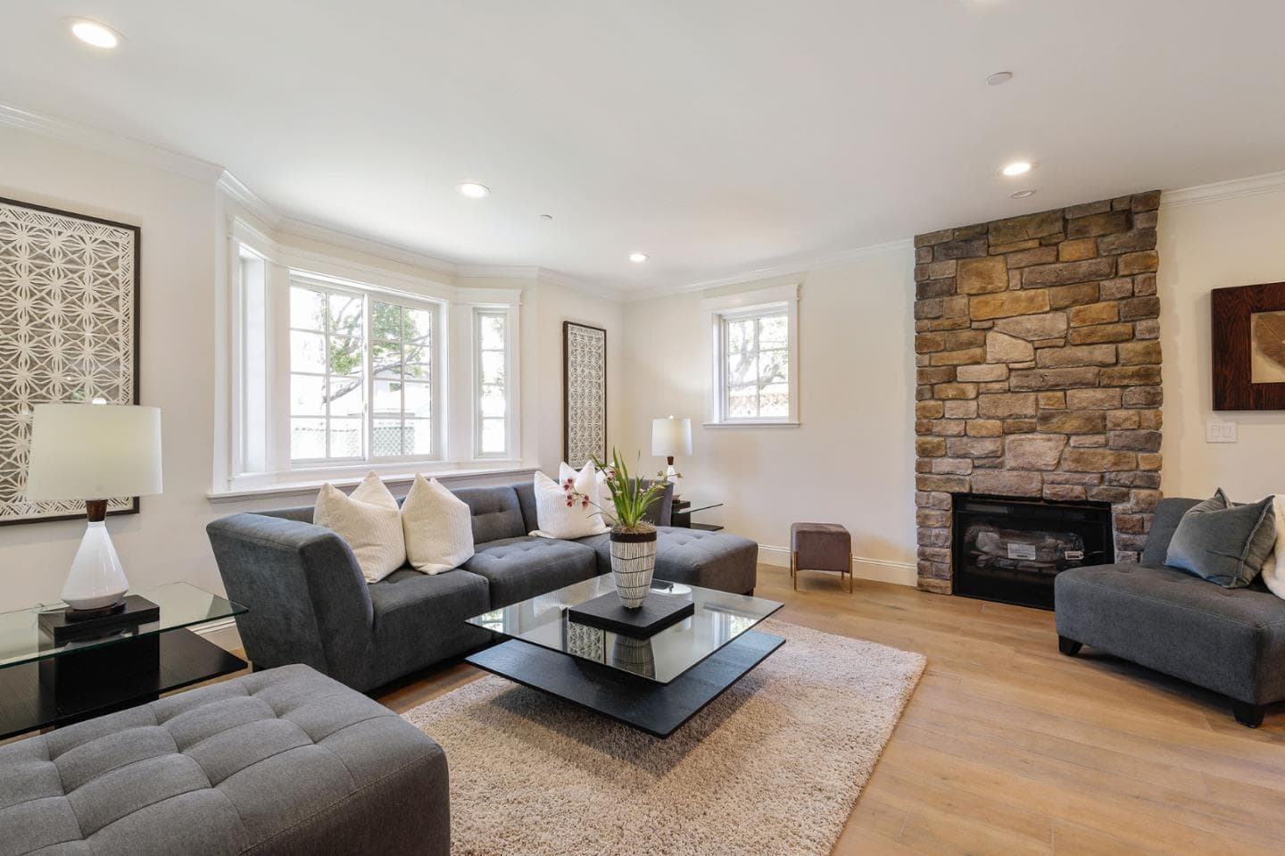 305 Burlingame Ave, Burlingame