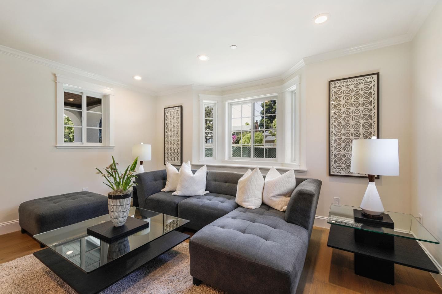 305 Burlingame Ave, Burlingame