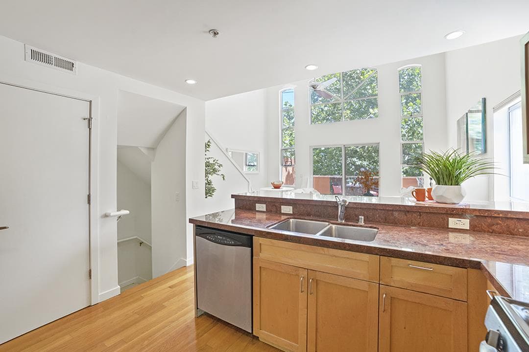 350 N 2nd St #147, San Jose