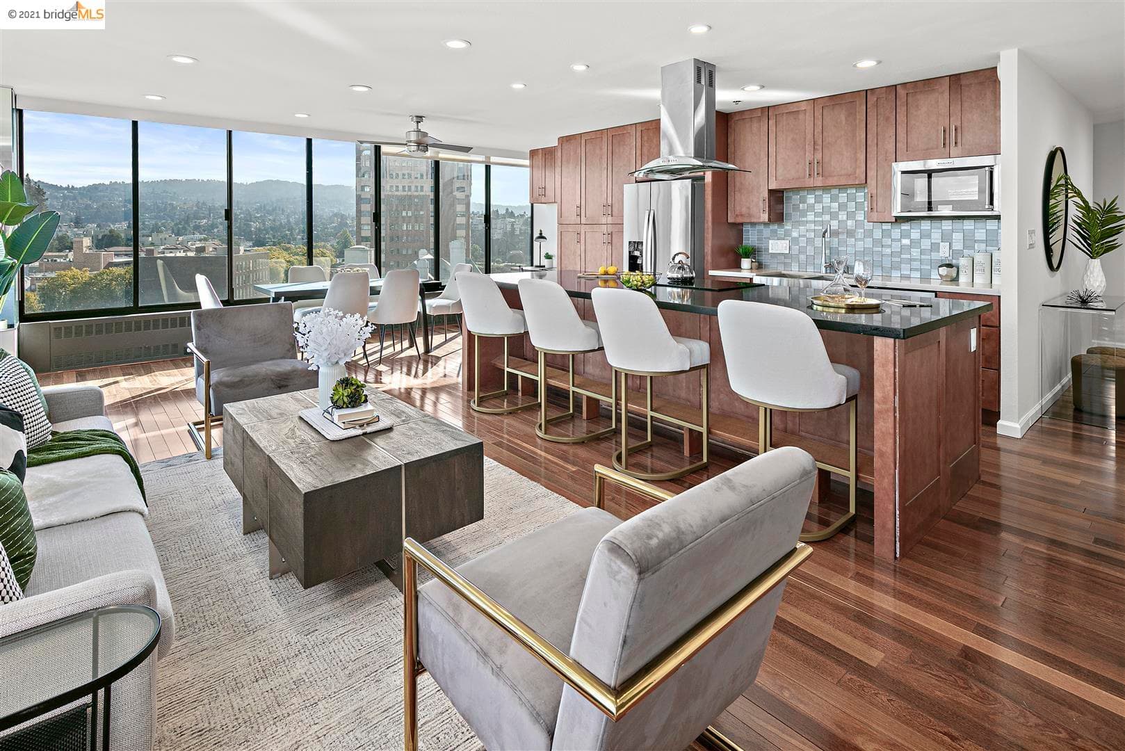 565 Bellevue Ave #806, Oakland