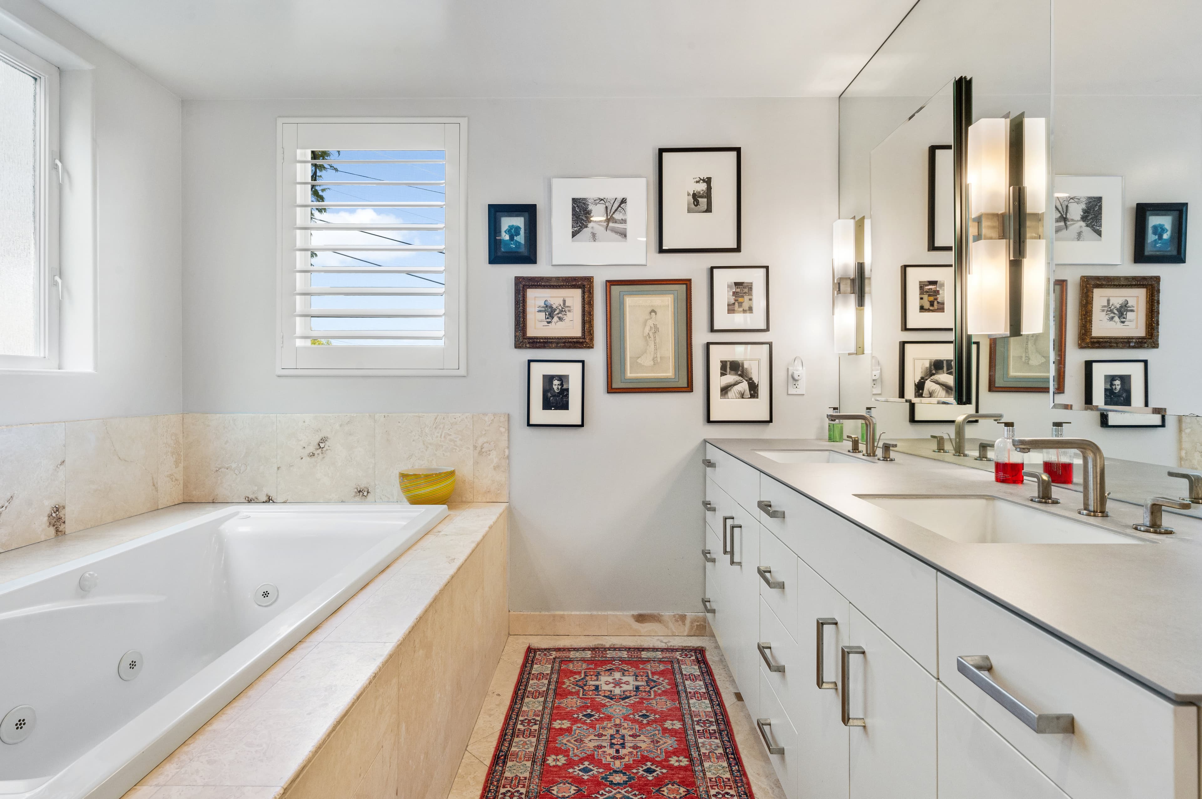 Primary bathroom of 1817 19th in Potrero Hill