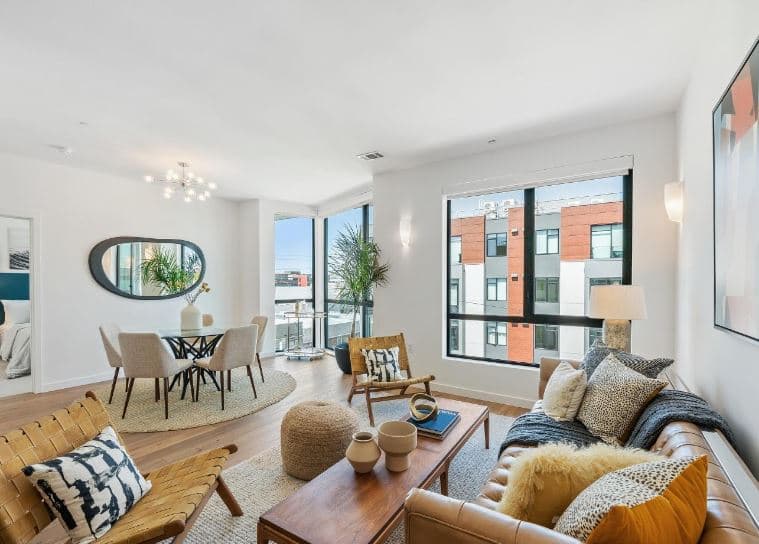 Homes in 915 Tennessee are designed with capaciousness in mind, allowing for residents to feel comfortable in a breathable space.