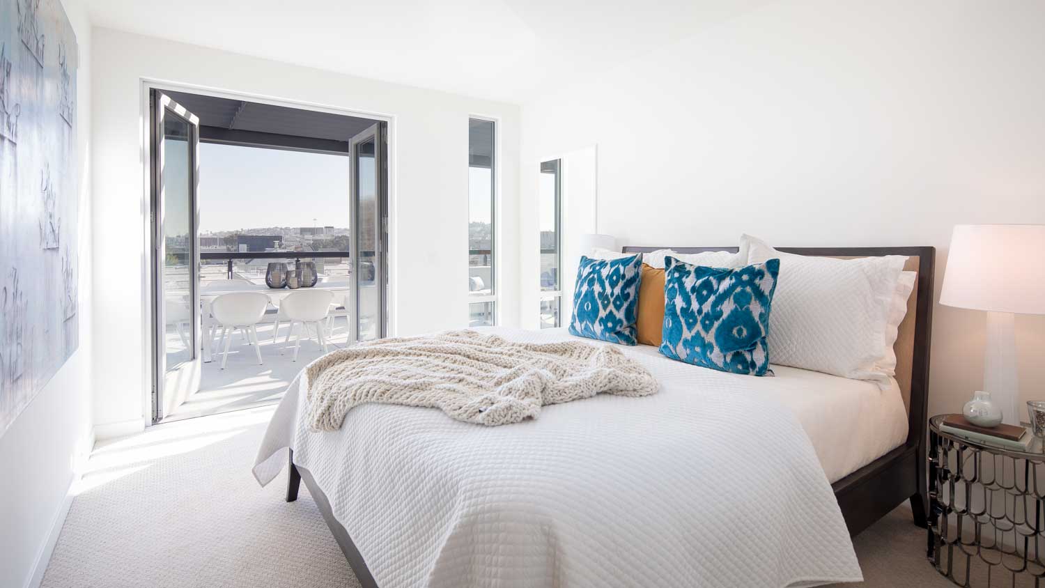 Large windows and, in some instances, private balconies, help to elevate the opulent experience of living in 99 Rausch.