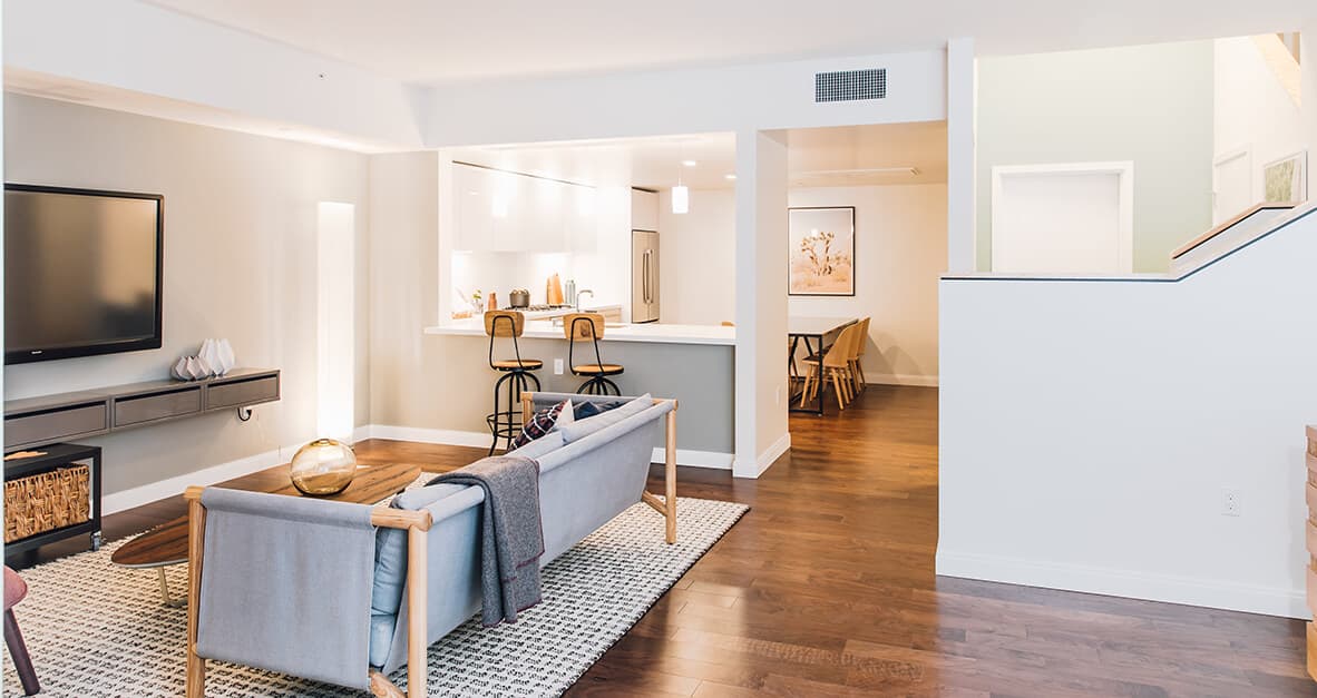 Residences in Fulton 555 are adorned with hardwood flooring, premium finishes, and spacious, convenient layouts. 