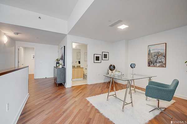 Some homes in The Glassworks have upper levels with bedrooms and en-suite bathrooms, or, in some instances, a den.