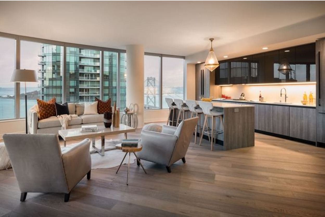 The floor concepts and large windows in the Lumina value capaciousness and natural lighting, allowing for a space that is breathable, and open.