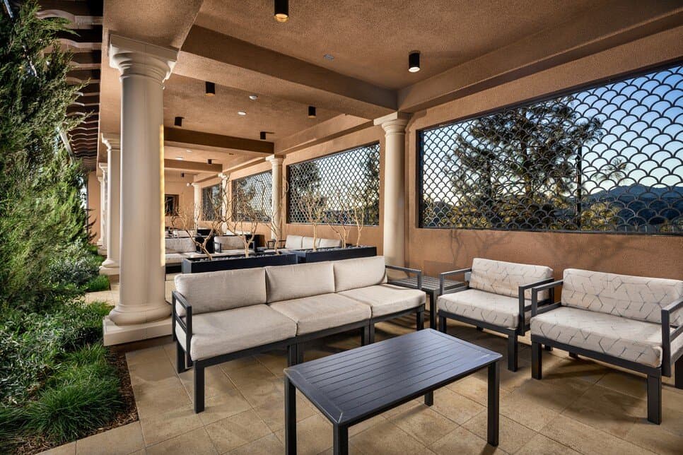 The Canyons at Porter Ranch - Peak Collection