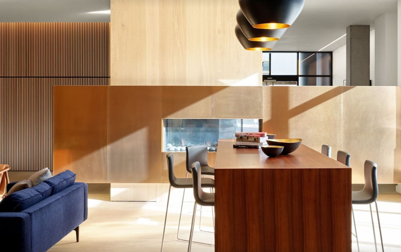 Doubling as a residential lobby with an open-air courtyard as well as a collaborative workspace, The Austin offers the room and capability for work, projects, or research in a peaceful environment.