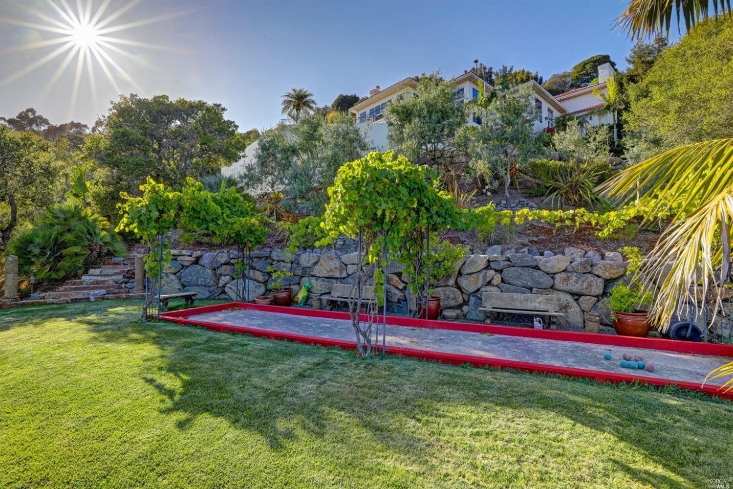 296 Margarita Dr, San Rafael - Photo 2