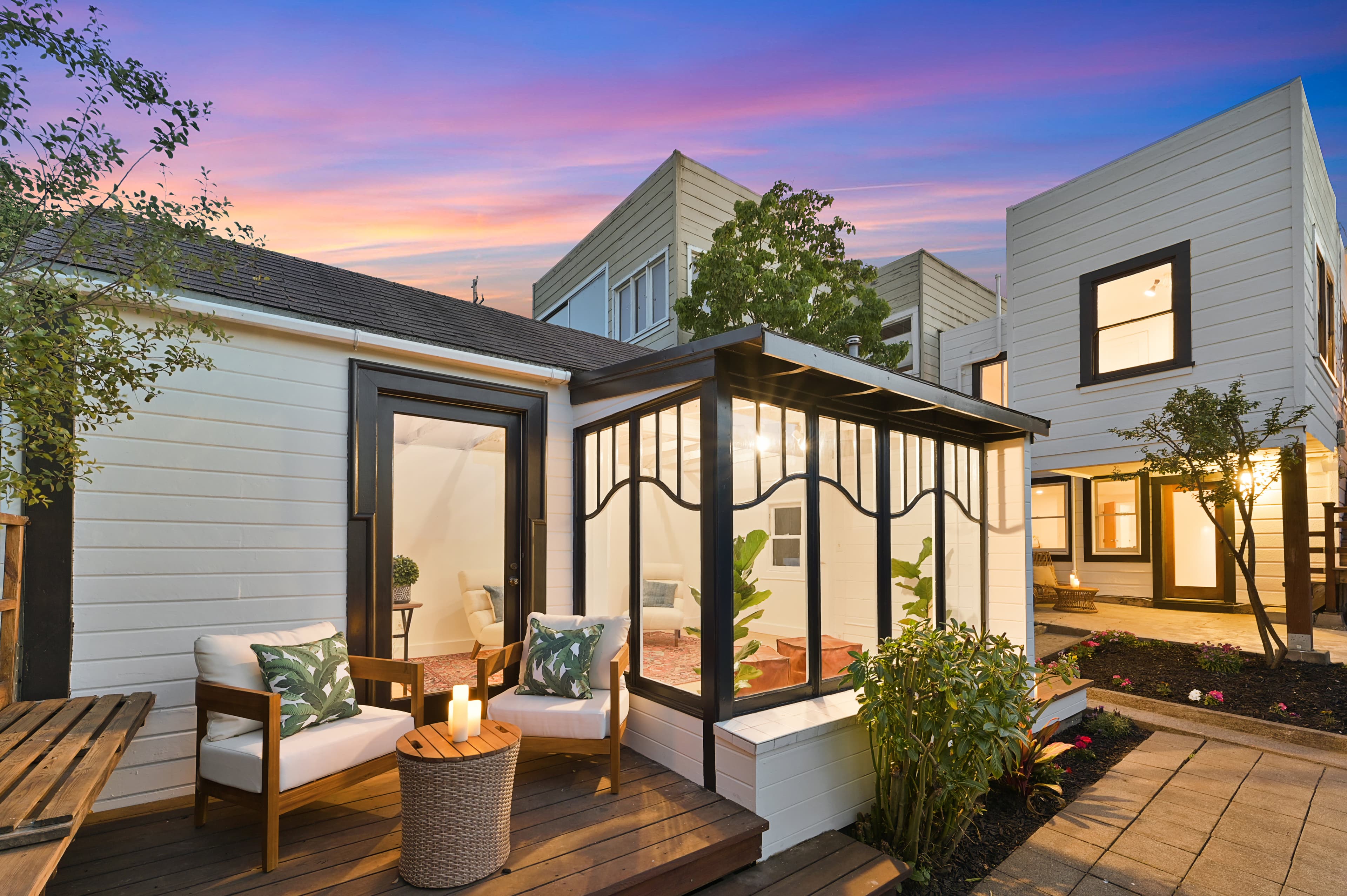 Updated exterior rear cottage of 567 Kansas in Potrero Hill