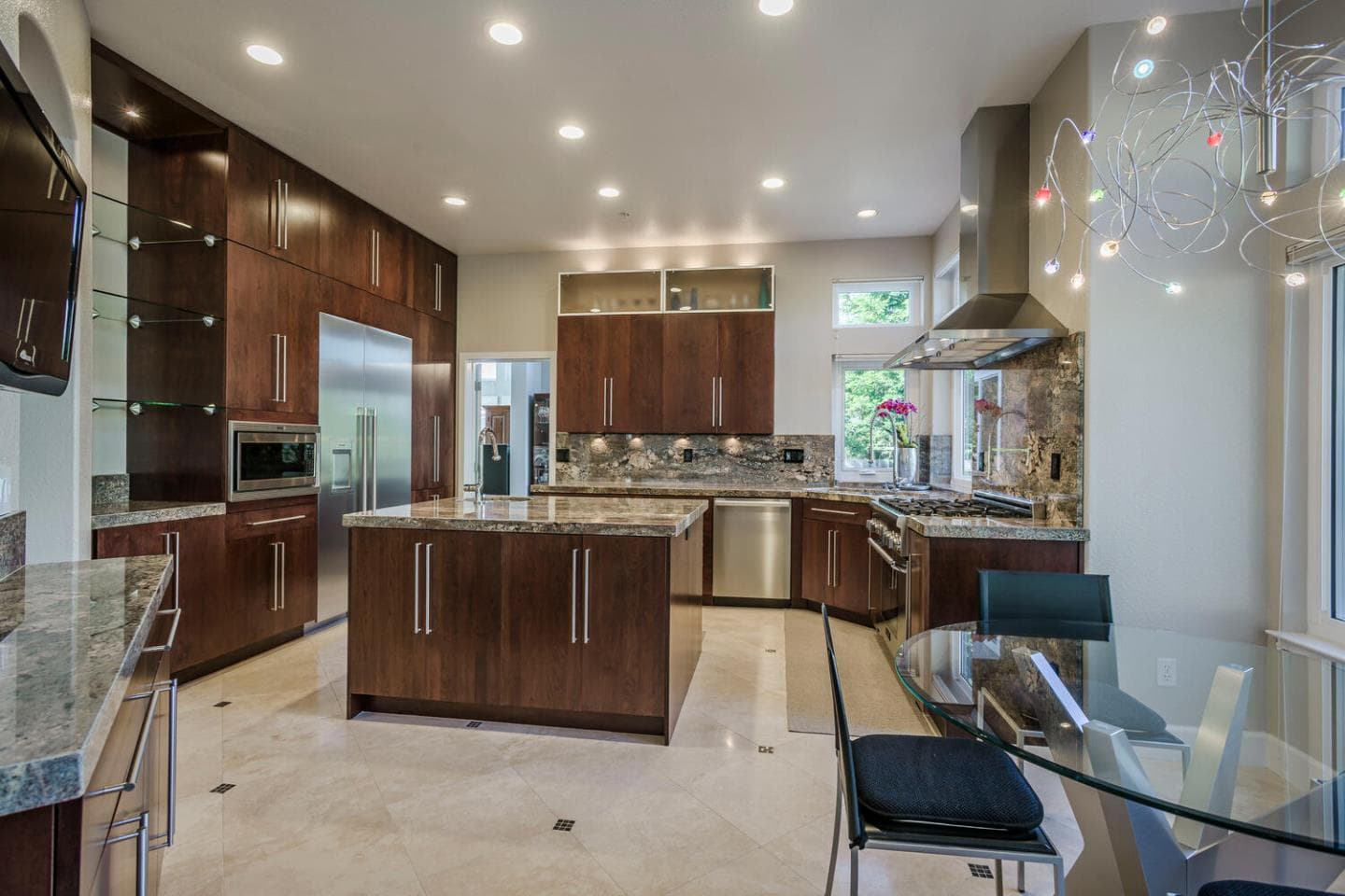 128 Lakewood Cir, San Mateo
