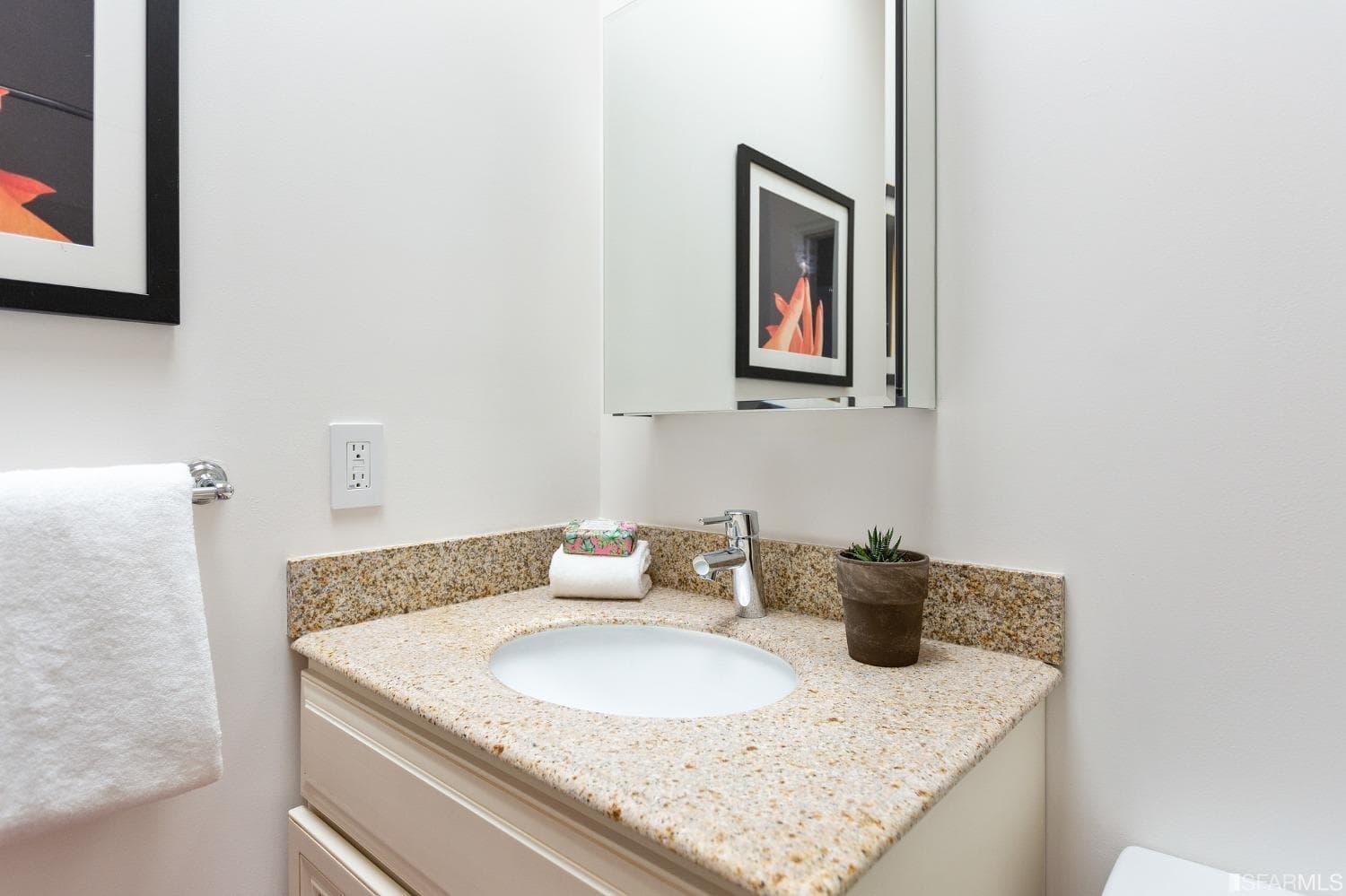1325 Divisadero St #301, San Francisco