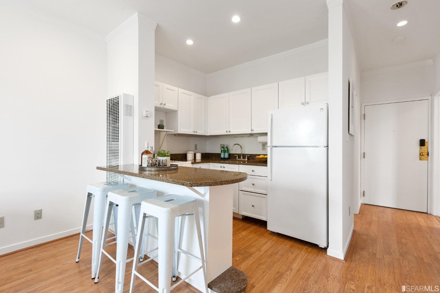1325 Divisadero St #301, San Francisco