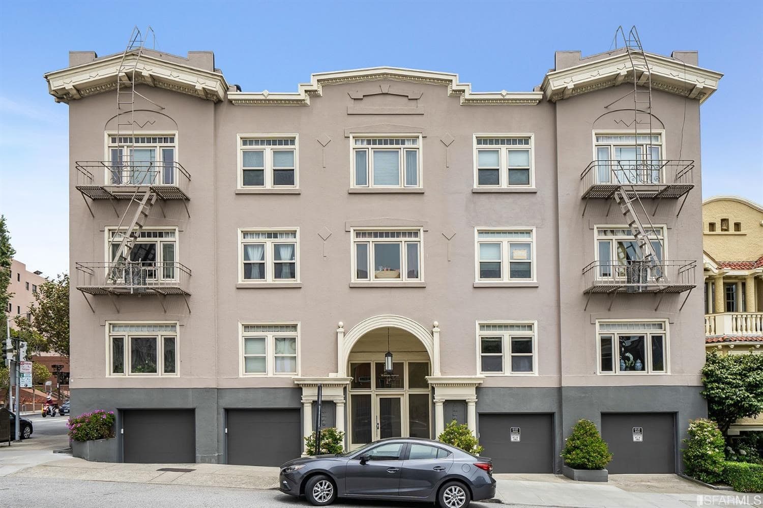8 Jordan Ave #2, San Francisco