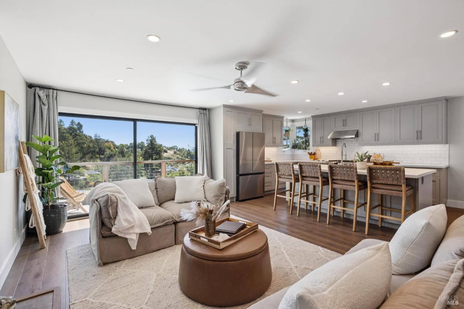 34 Broadview Dr, San Rafael - Photo 1
