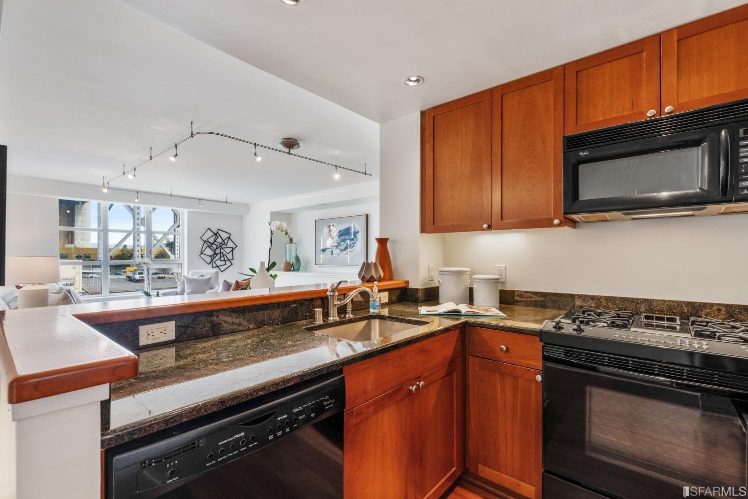 400 Beale St #313, San Francisco - Photo 2
