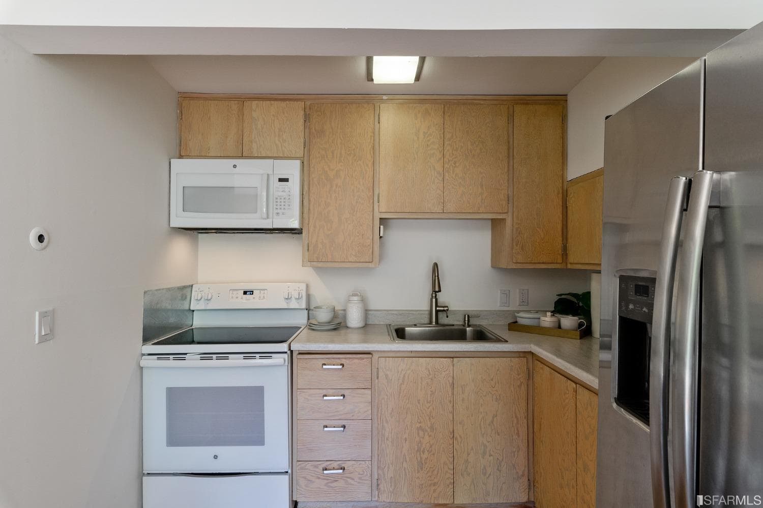 333-335 Roosevelt Way - Photo 96