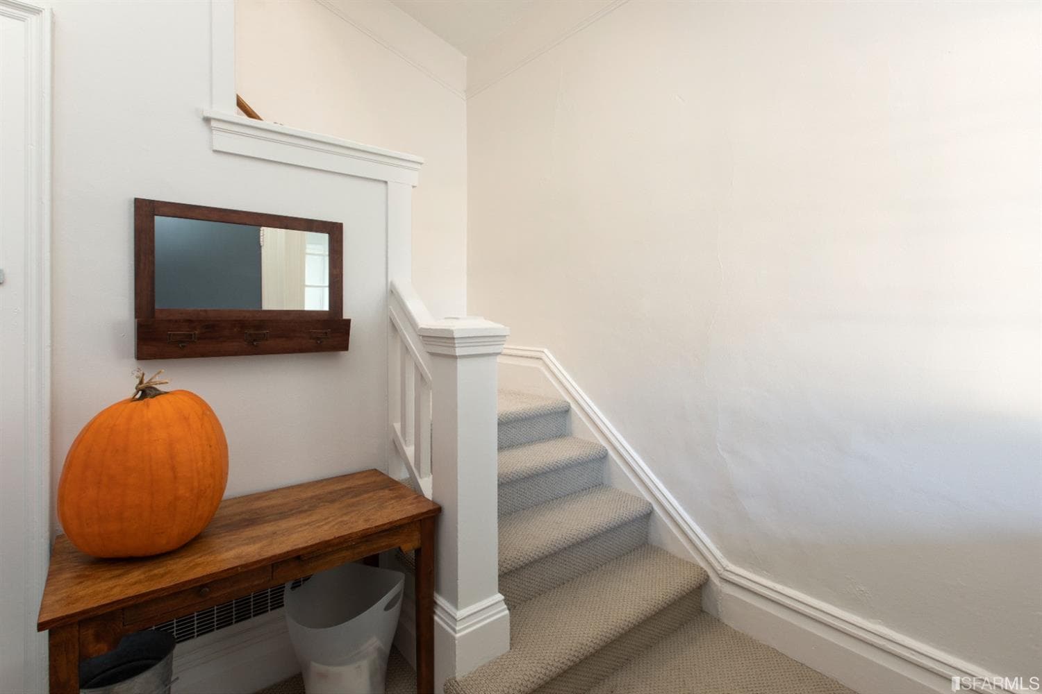 653 Kansas St - Photo 3