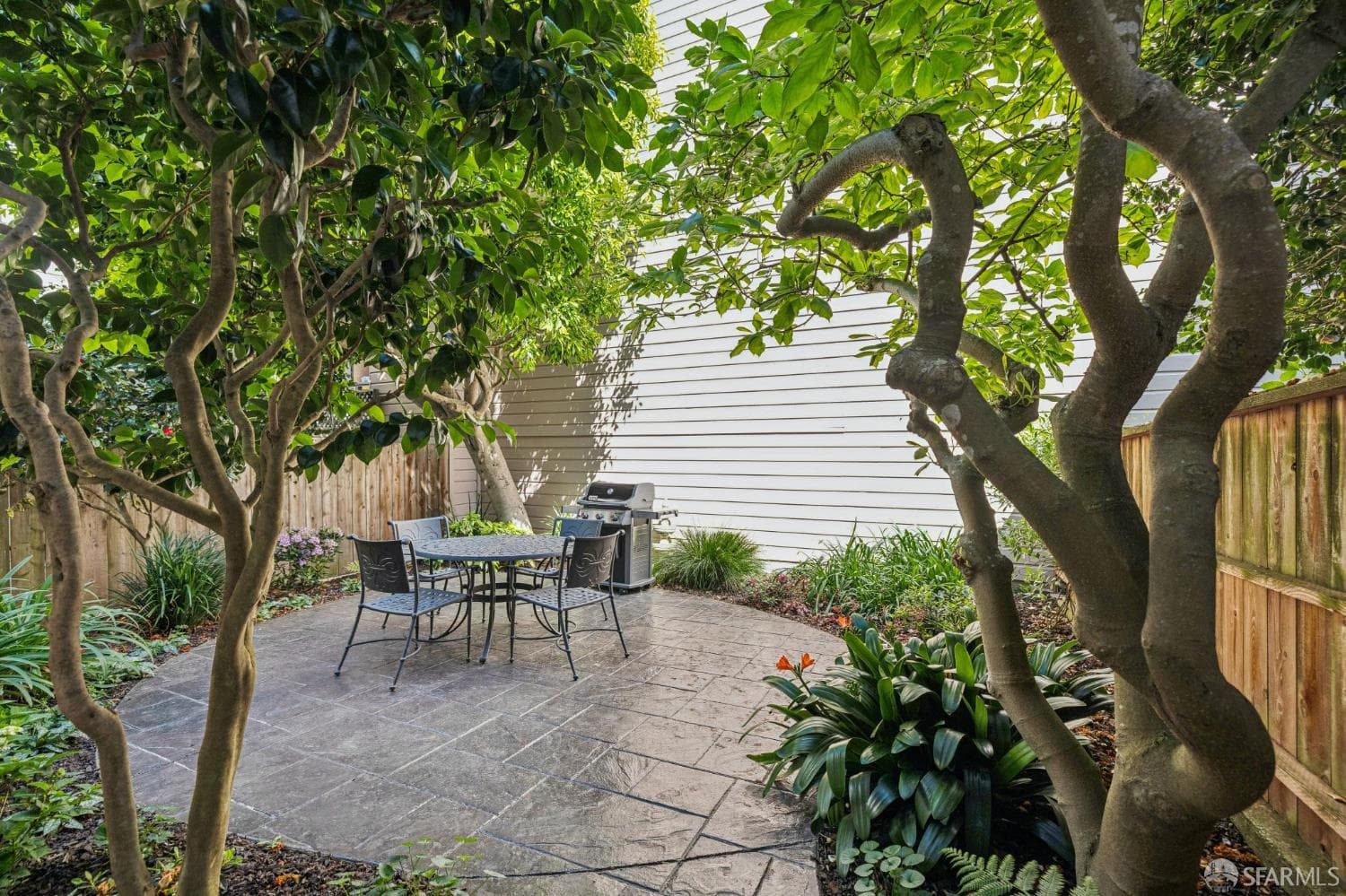 1572 Green St - Photo 21