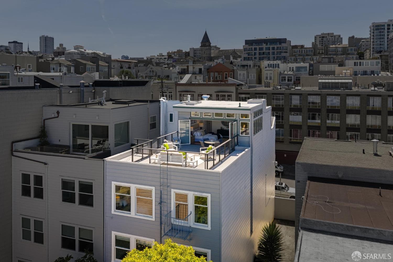 1572 Green St - Photo 25