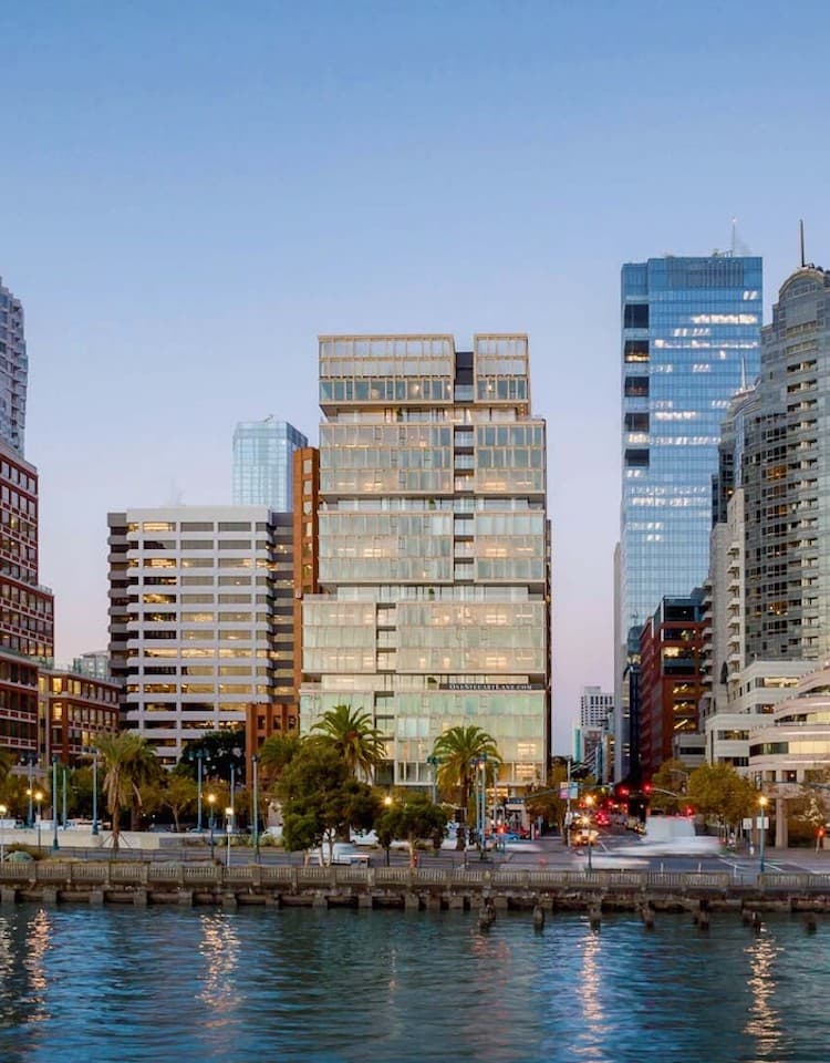 One Steuart Lane is a waterfront luxury condominium with immaculate views of both the city and the Bay.
