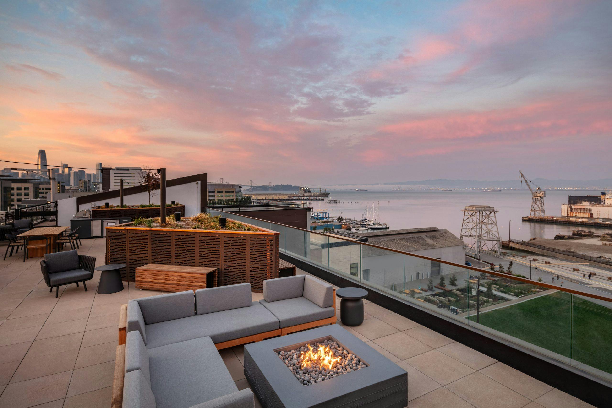 The rooftop terrace of 2177 Third has up-close views of the gorgeous Bay waterfront and distant views of the San Francisco city skyline. 